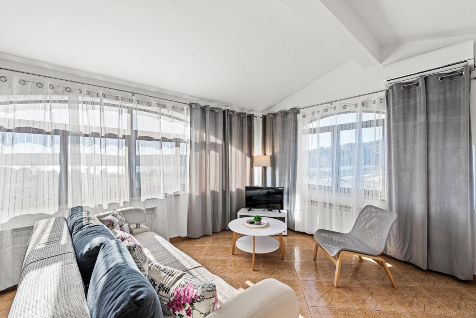 Sea View Apartments With Shared Pool Pomer Exterior foto